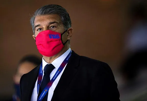 Joan Laporta en un partido del Barcelona