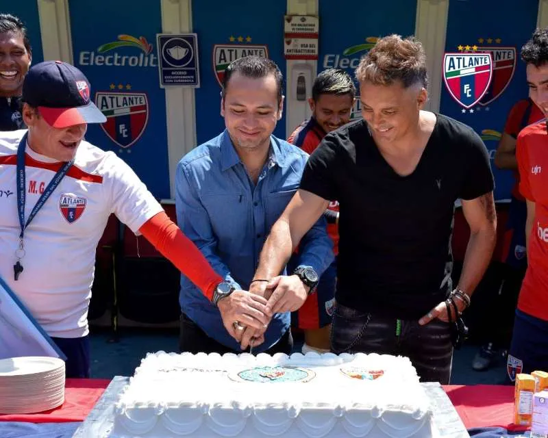 TWITTER:@ATLANTE Atlante en festejo por los 105 años