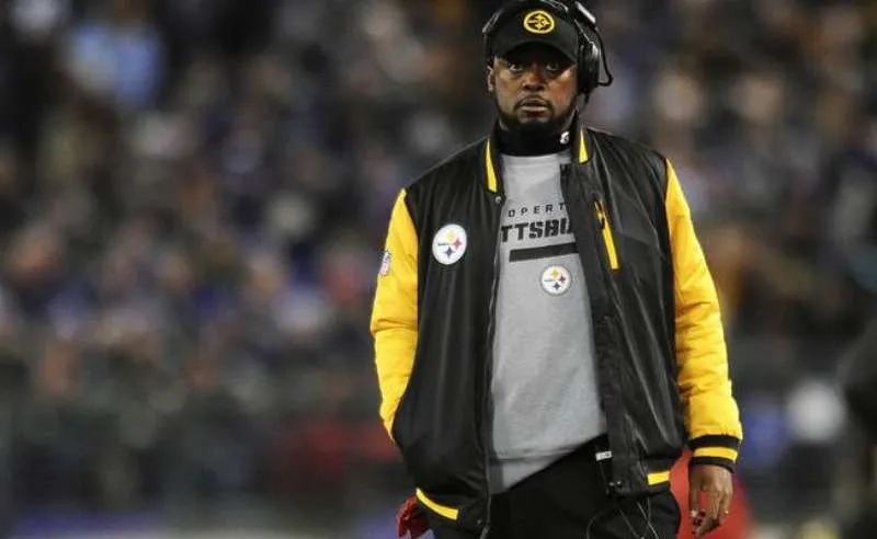Mike Tomlin en partido