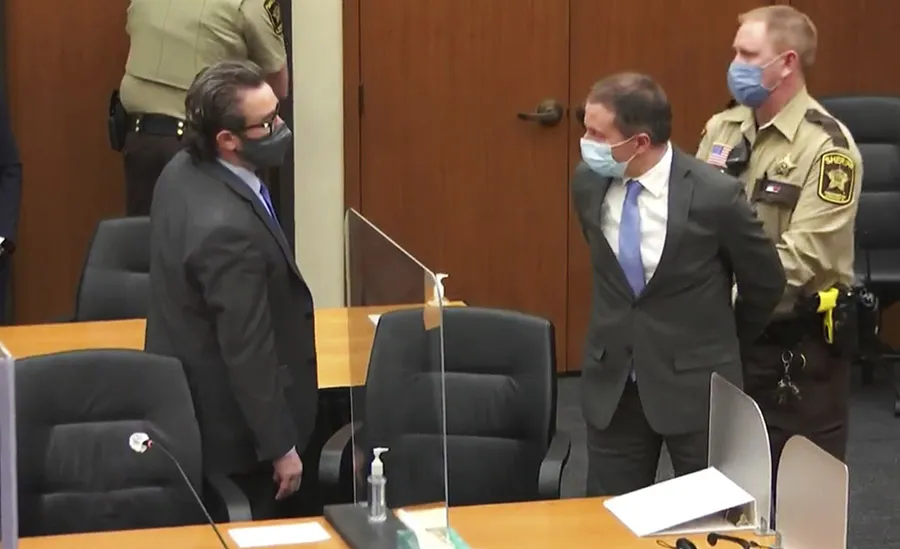 Derek Chauvin tras ser declarado culpable de la muerte de George Floyd