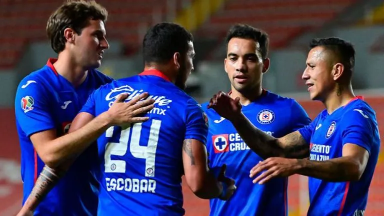 IMAGO7 Jugadores de La Máquina festejan gol