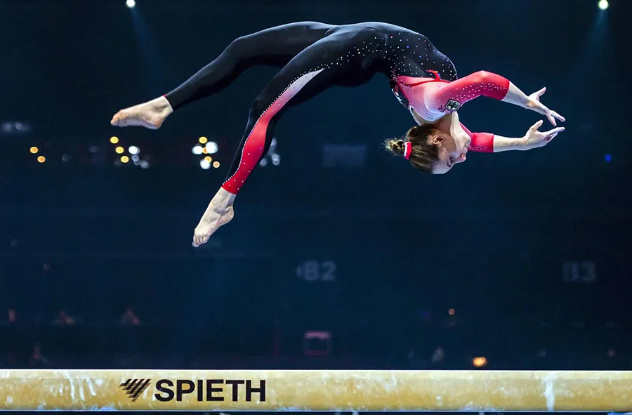 EFE Voss en la barra de equilibrio