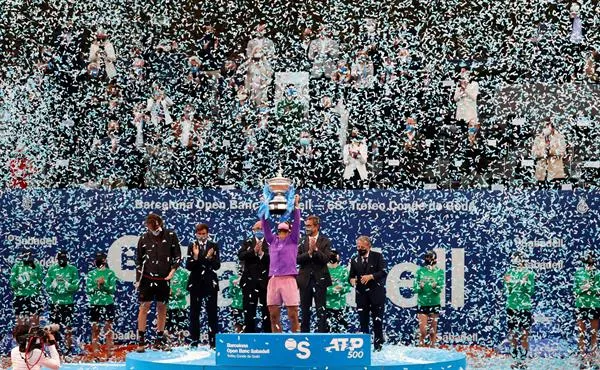 Nadal, en festejo tras obtener el campeonato