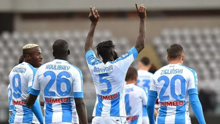 EFE Napoli en festejo de gol