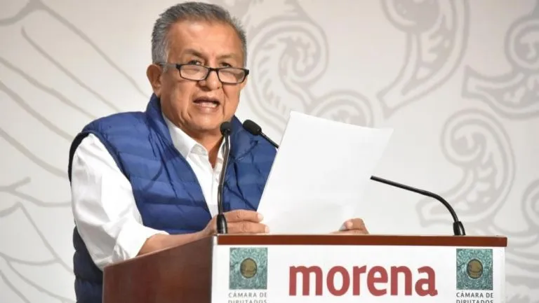 EFE Saúl Huerta en conferencia de prensa