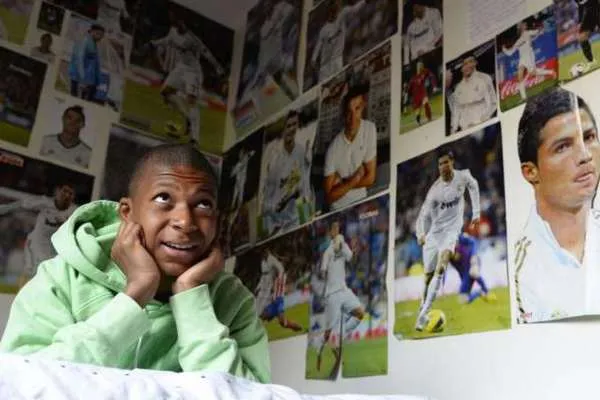 Kylian Mbappé de niño