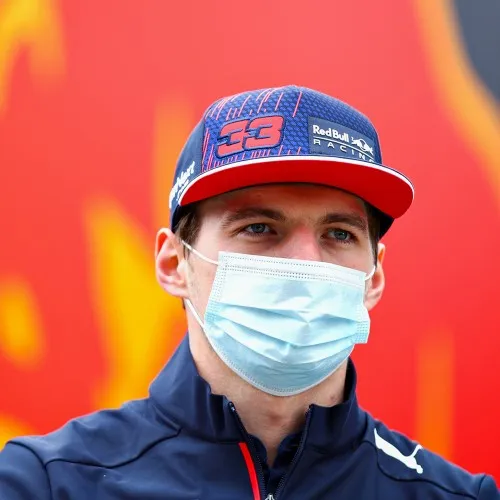 TWITTER @redbullracing Max Verstappen, compañero de Checo Pérez en la escudería Red Bull