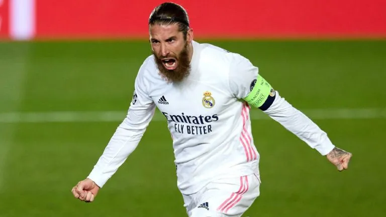 Sergio Ramos celebra un gol con el Real Madrid