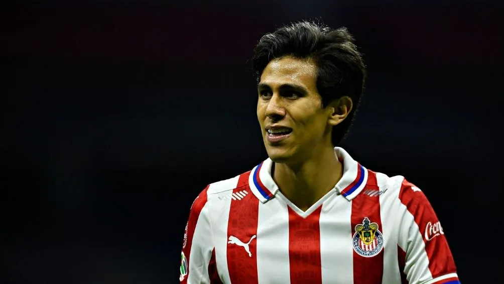 IMAGO7 JJ Macías en un partido con Chivas