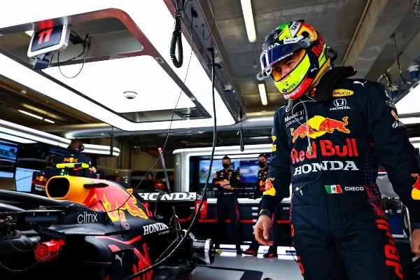TWITTER @SChecoPerez Sergio 'Checo' Pérez con la escudería Red Bull