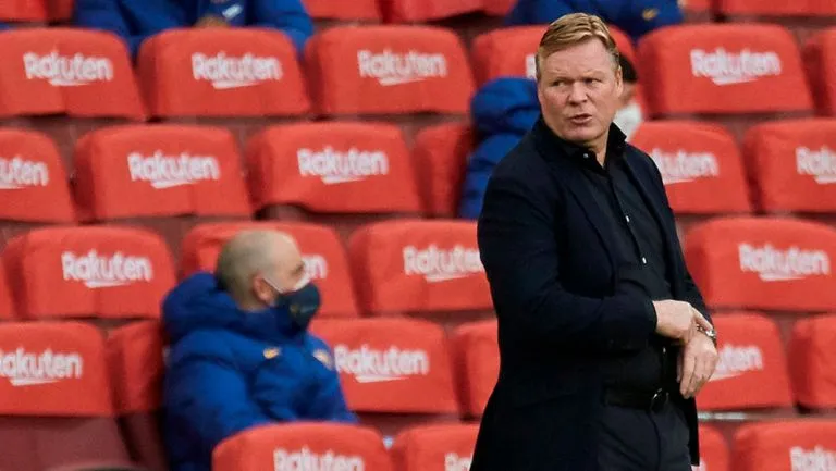 El técnico neerlandés en un partido