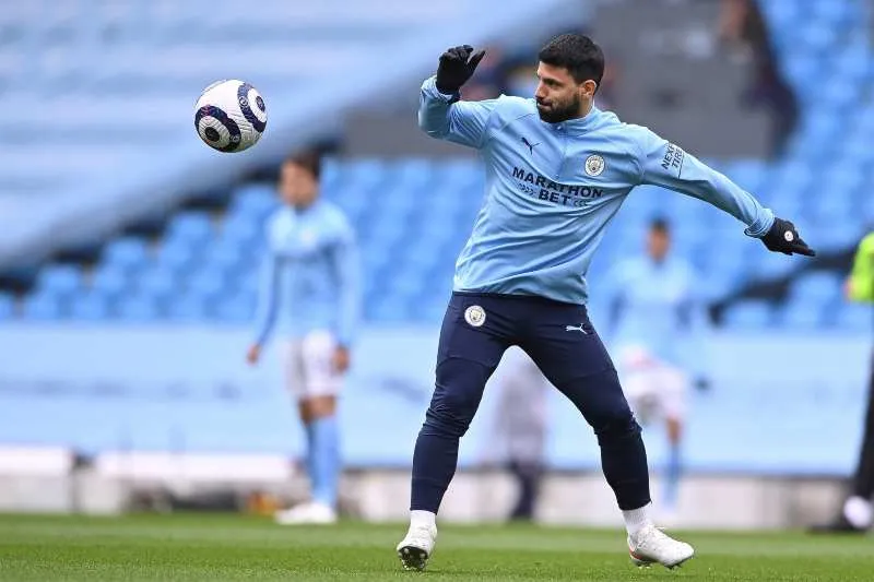Kun Agüero en partido con el City