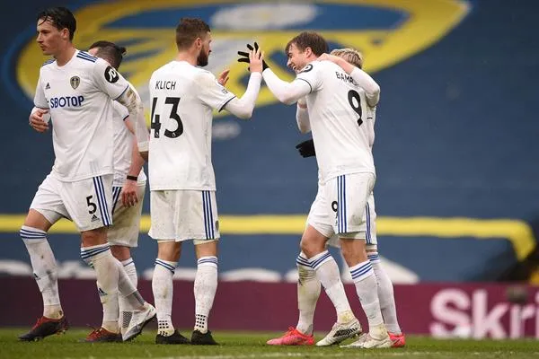 Leeds celebra segundo gol