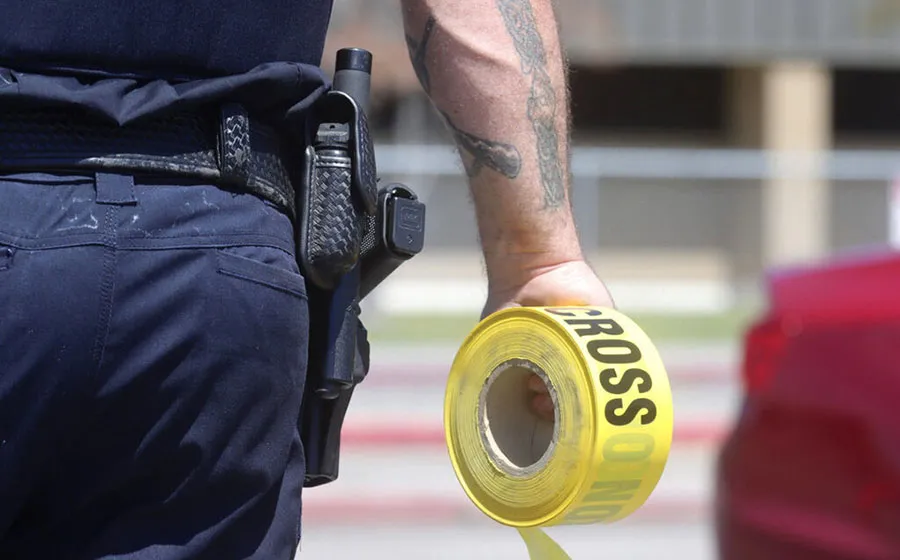 AP Agentes del orden acordonaron la zona