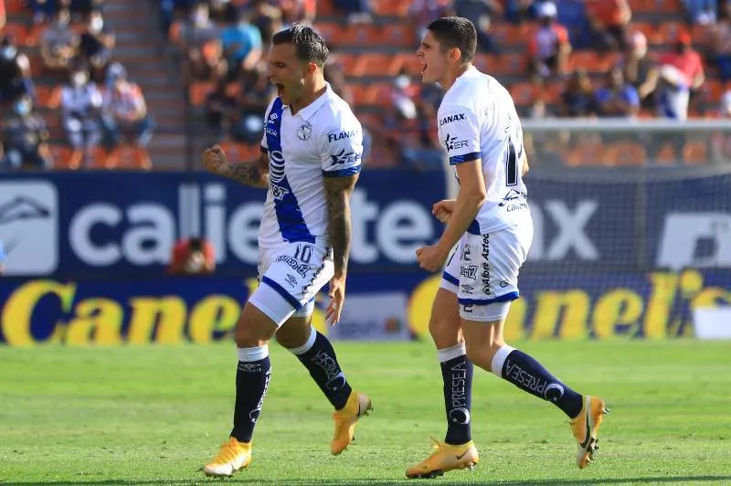 Puebla en festejo de gol