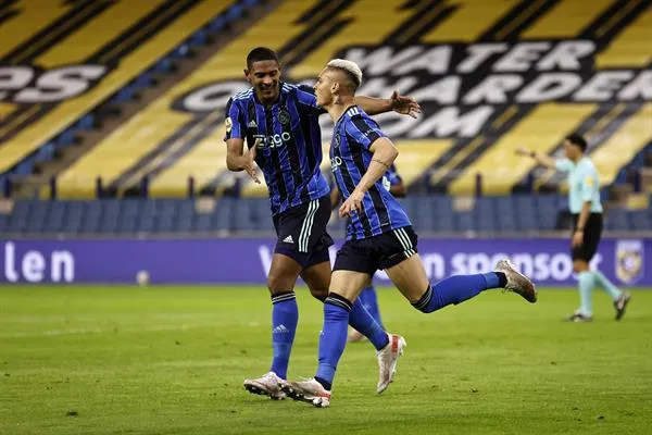 EFE Ajax en festejo de gol