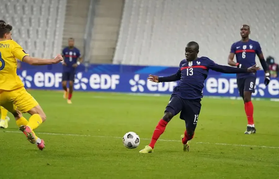 Kanté en acción con Francia