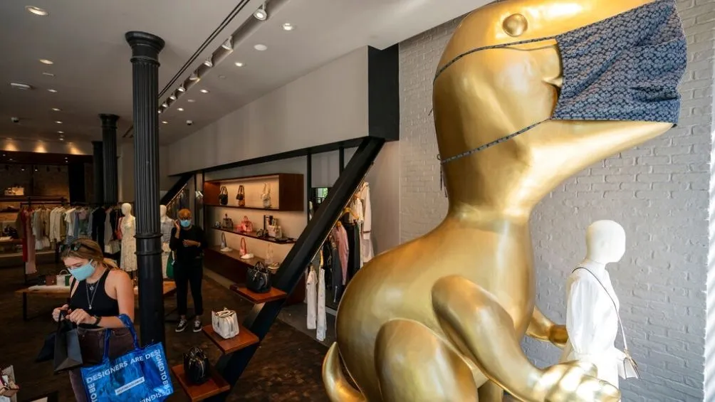 AP Nueva York reabrirá espacios públicos cerrados