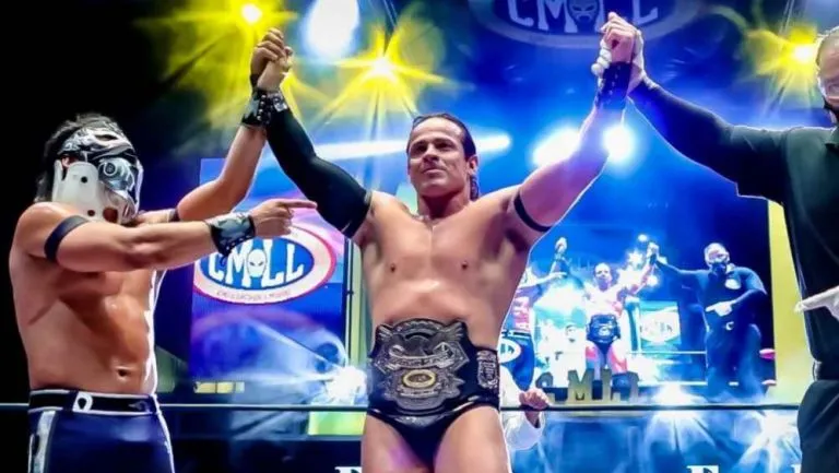 Volador Jr reconocido por Bandido tras su victoria
