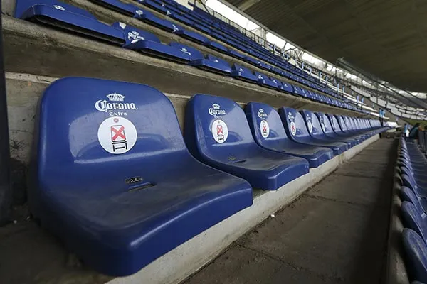 IMAGO7 Las marcas en los asientos para cuidar la sana distancia