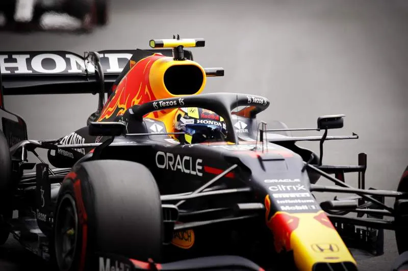 Checo Pérez en pista