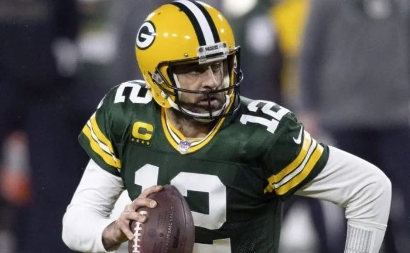 AP Aaron Rodgers en partido