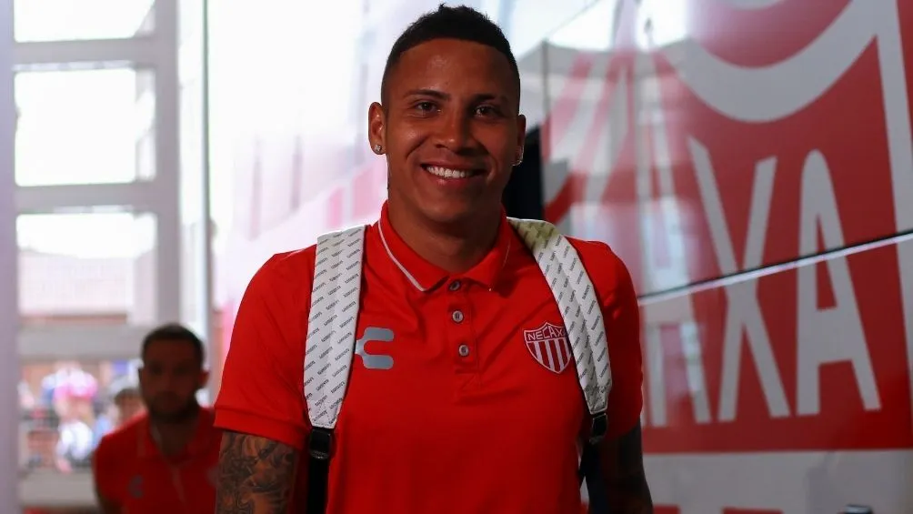 Chávez en su paso por el Necaxa