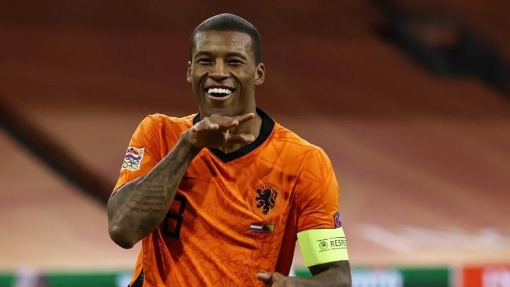 Wijnaldum podría llegar al Barcelona