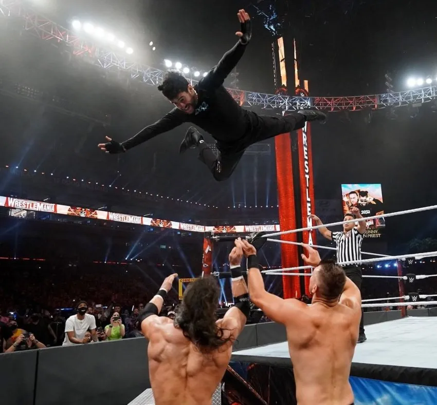 WWE Bad Bunny durante el evento 37 de Wrestlemania