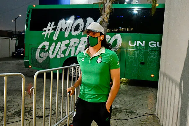 IMAGO7 Acevedo, previo a un juego de Santos