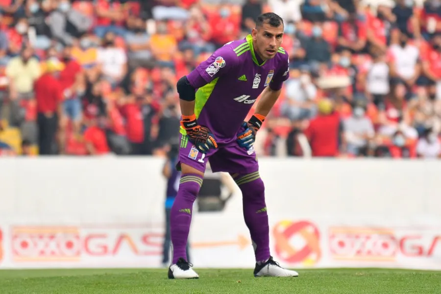 IMAGO7 Nahuel Guzmán durante un partido con Tigres