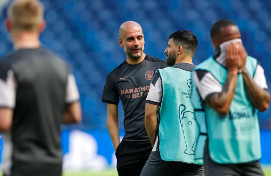 AP Pep Guardiola y sus dirigidos previo a medirse al Chelsea