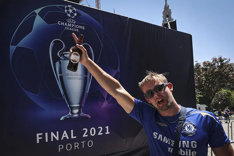 AP Seguidor del Chelsea previo a la Final de Champions