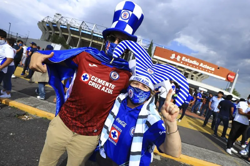 Aficionados de Cruz Azul previo a la Final de Vuelta