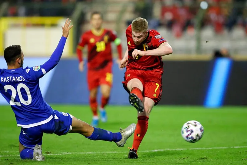 AP El belga en un partido con su selección