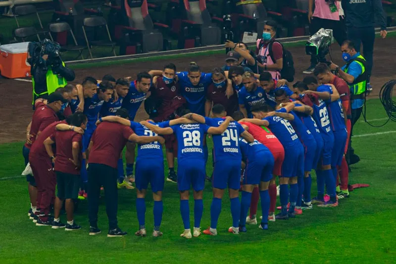 AGENCIA RÉCORD | MIGUEL PONTÓN Los jugadores de La Máquina se reunieron antes del partido