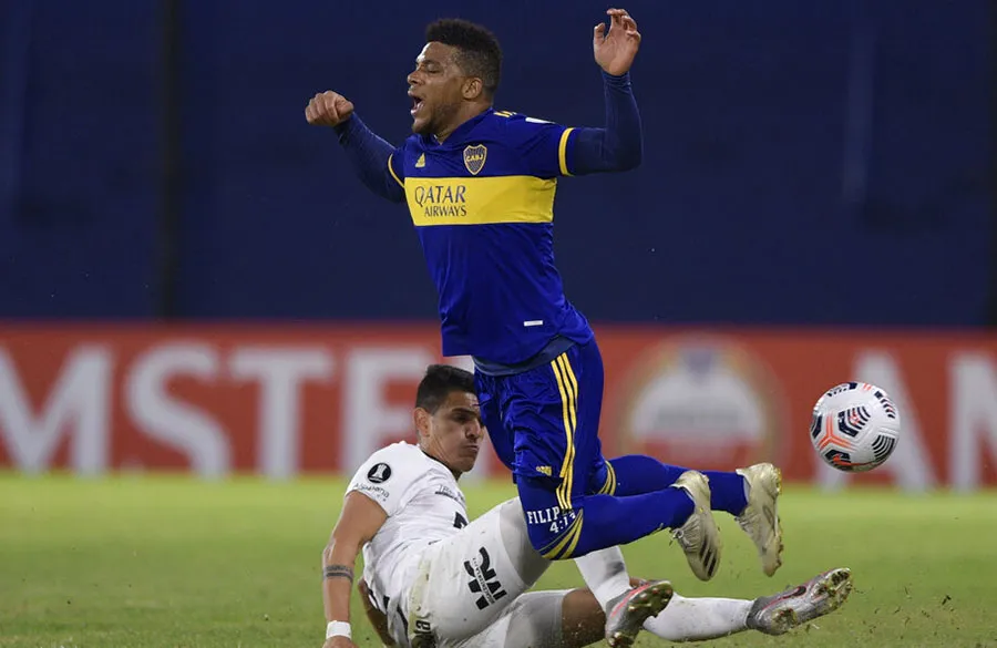 AP Juego de Boca Juniors ante The Strongest