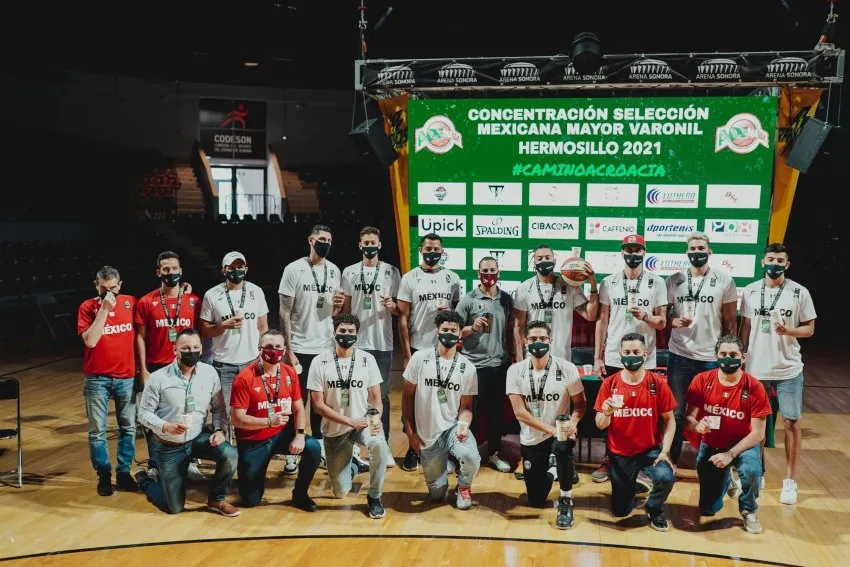 TWITTER @caffeino Selección Mexicana de Basquetbol