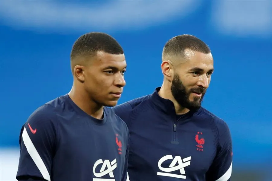 EFE El delantero del PSG, entrenando con Benzema