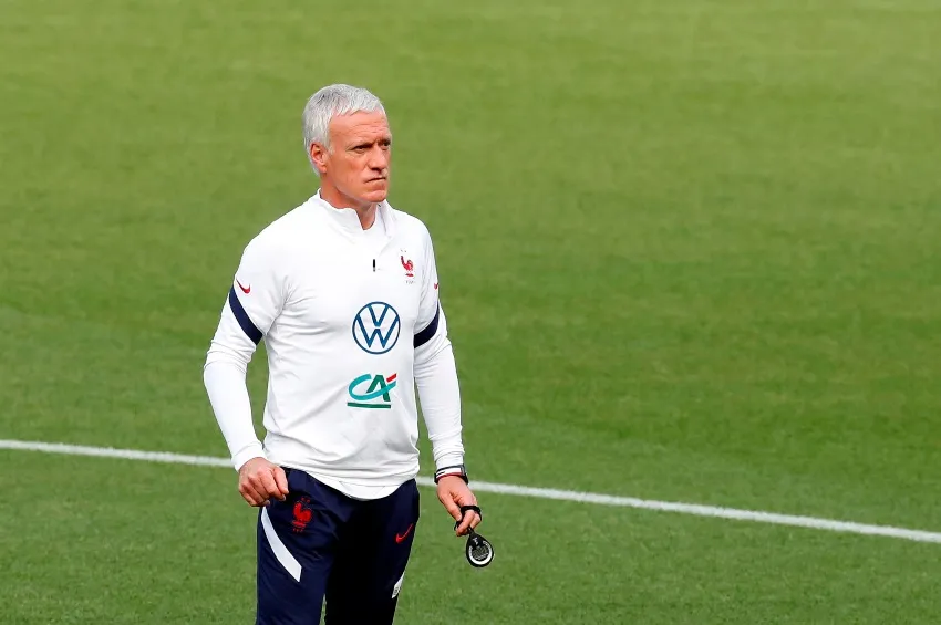 EFE Deschamps en un entrenamiento de Francia