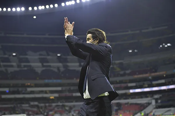 Santiago Solari  en partido con América