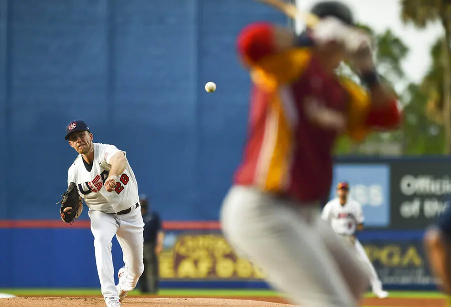 AP Mathew Liberatore lanza ante Venezuela