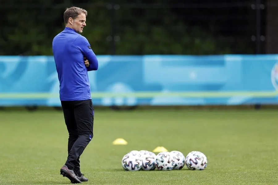Frank de Boer durante un entrenamiento con Países Bajos