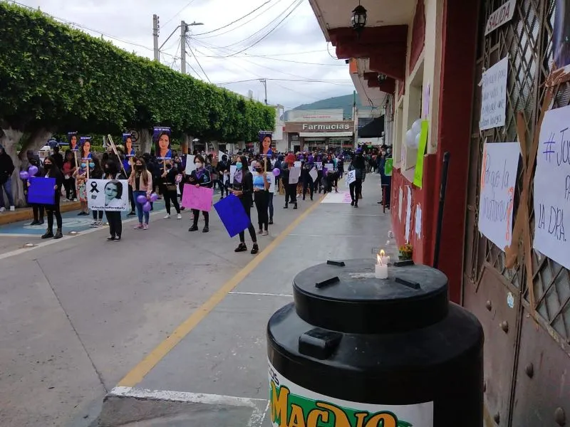 Marcha por Beatriz Hernández