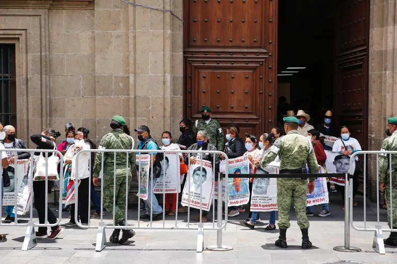 EFE Familiares de normalistas en protesta