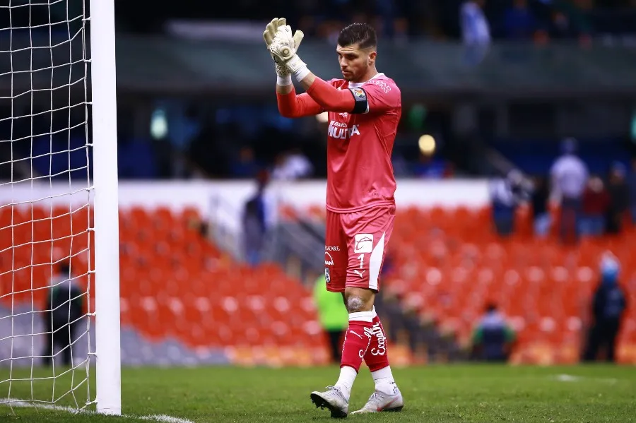 Tiago Volpi en su paso por Gallos Blancos