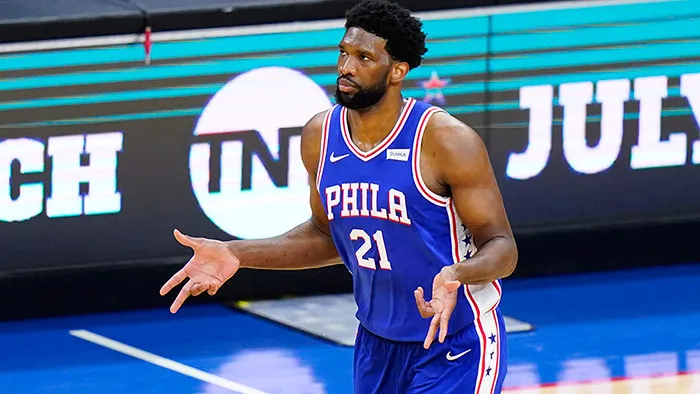 Embiid, durante el juego ante Sixers