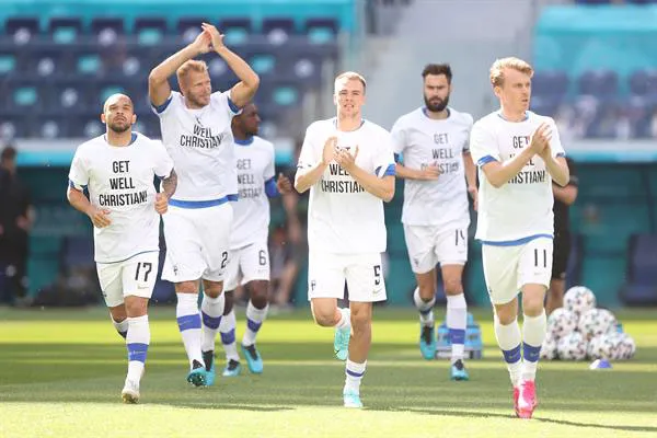 EFE Jugadores de Finlandia y su apoyo a Eriksen