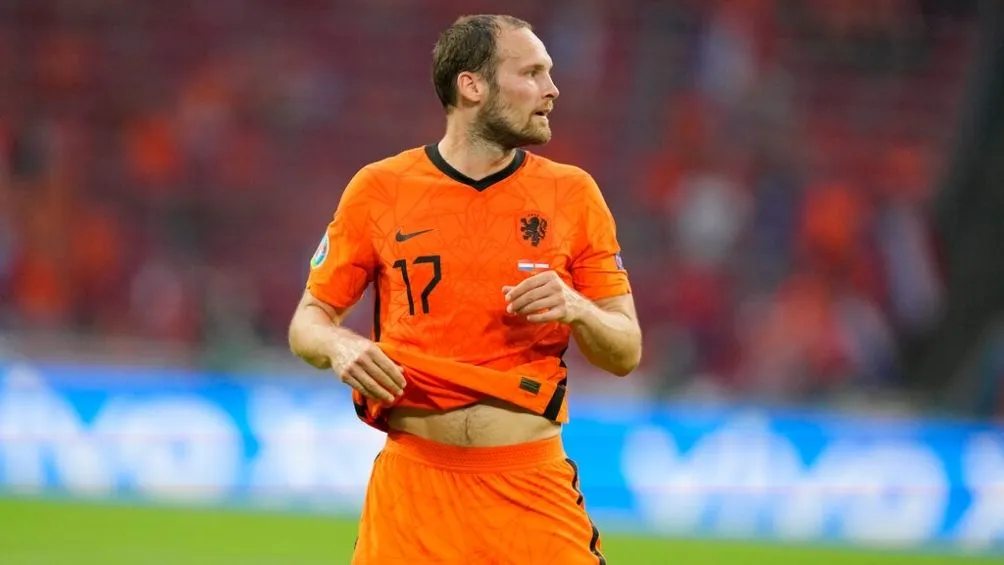 Daley Blind también tiene implantado un desfibrilador