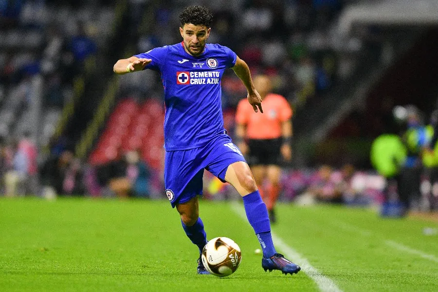 Ignacio Rivero durante un partido con Cruz Azul